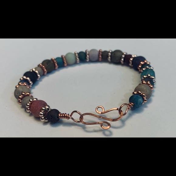 Handmade Copper and Quartz Gemstone Bead Bracelet - Picture 2 of 4